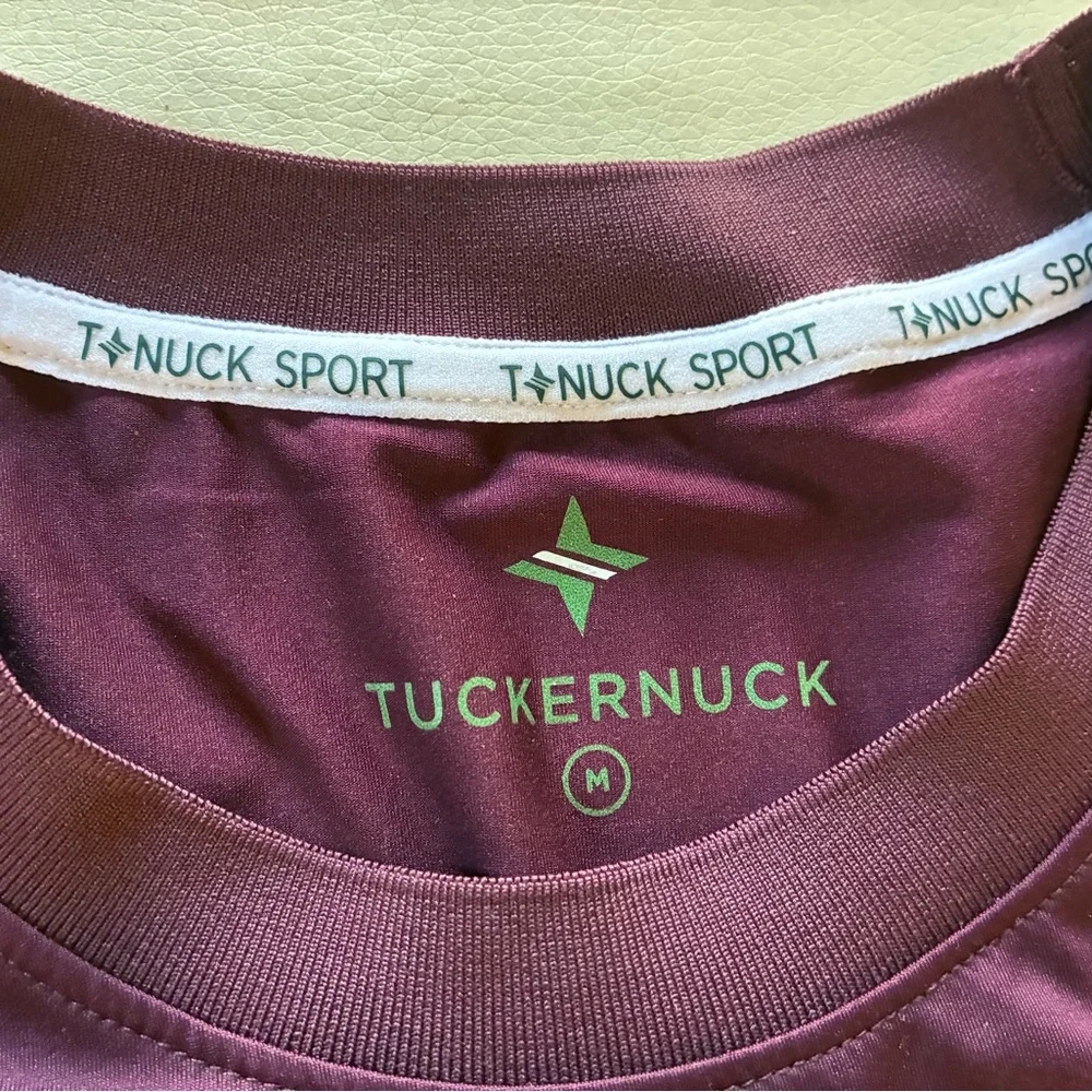 NWOT Tuckernuck Sport Set in Winetasting SzM - Picture 5 of 5